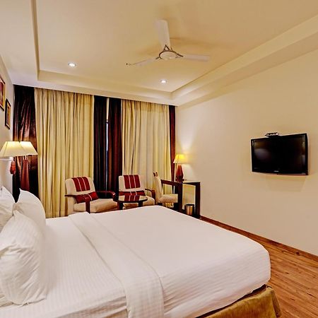 Hotel Marina Near Igi Airport Delhi New Delhi Exterior photo