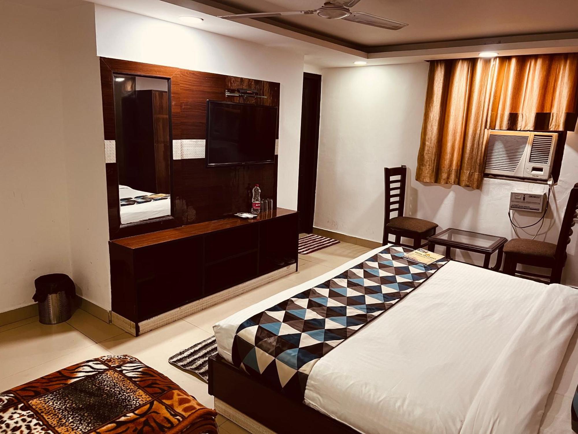 Hotel Marina Near Igi Airport Delhi New Delhi Exterior photo