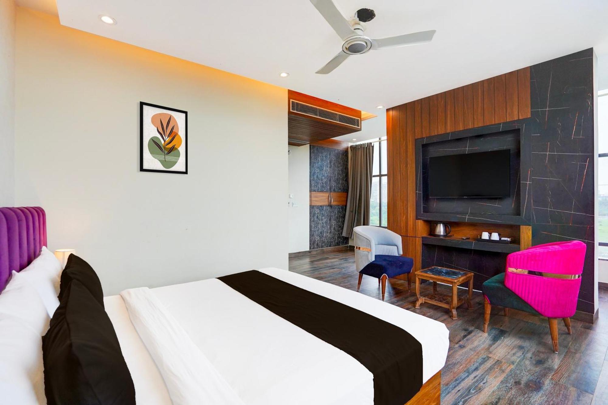 Hotel Marina Near Igi Airport Delhi New Delhi Exterior photo